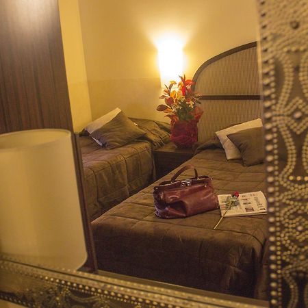 Hotel Novecento Roma Ngoại thất bức ảnh