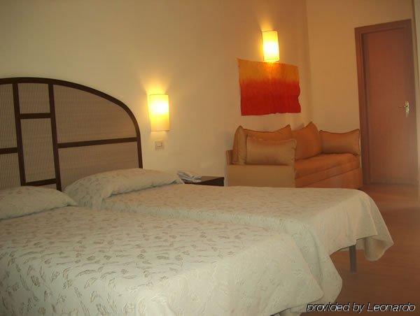 Hotel Novecento Roma Phòng bức ảnh