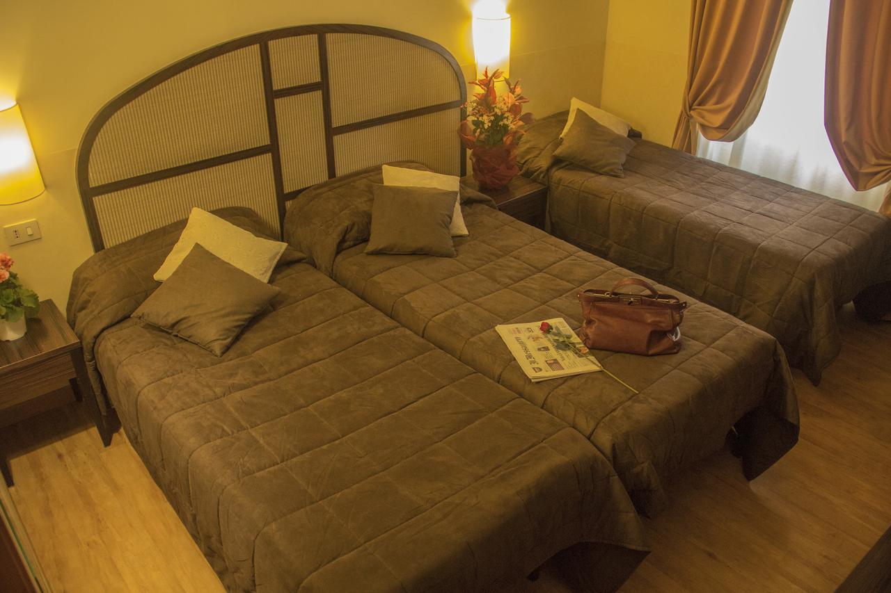 Hotel Novecento Roma Ngoại thất bức ảnh